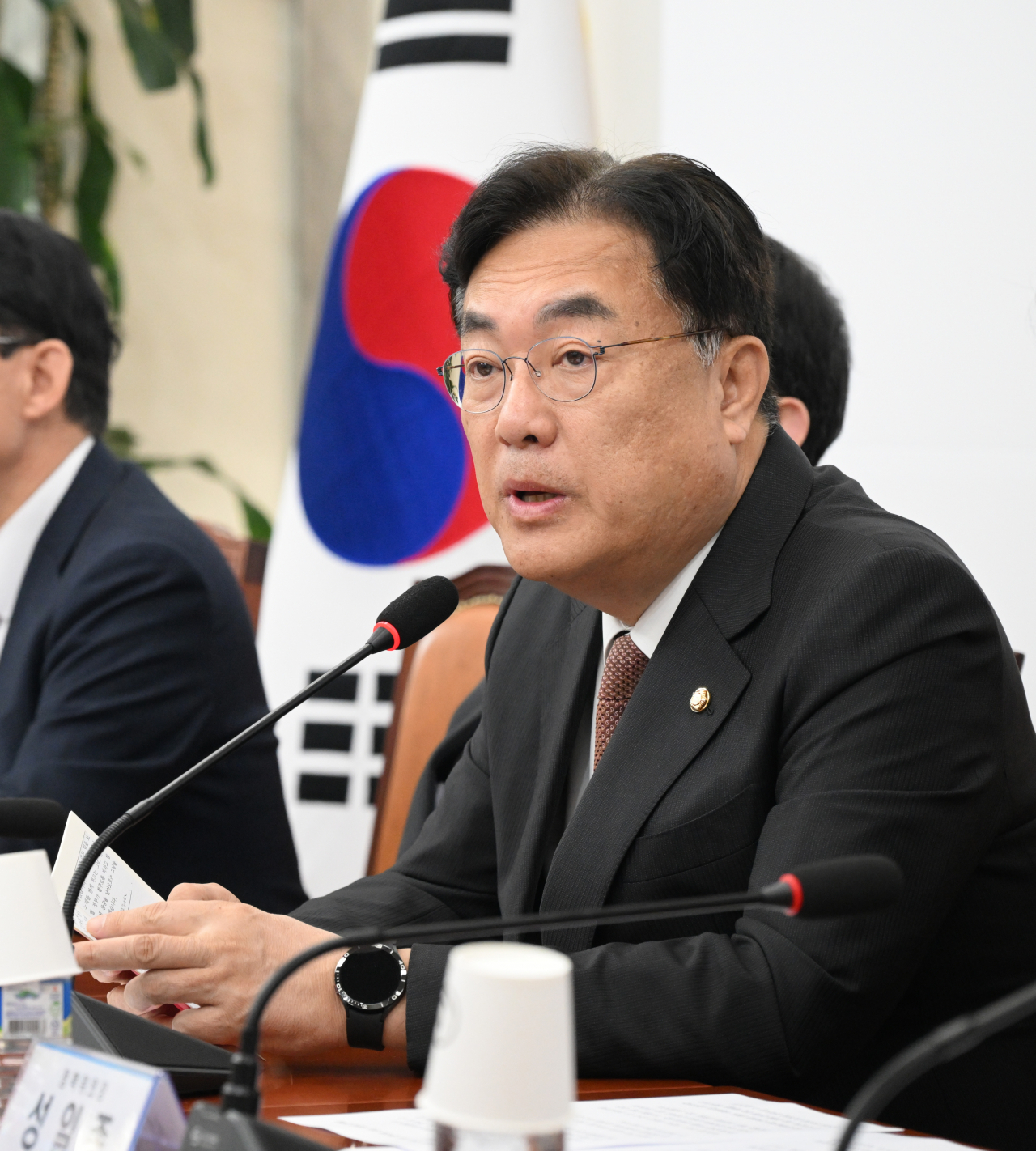 정진석 국민의힘 비대위원장이 6일 서울 영등포구 여의도 국회에서 열린 비상대책위원회의에 참석해 발언하고 있다. 임세준 기자
