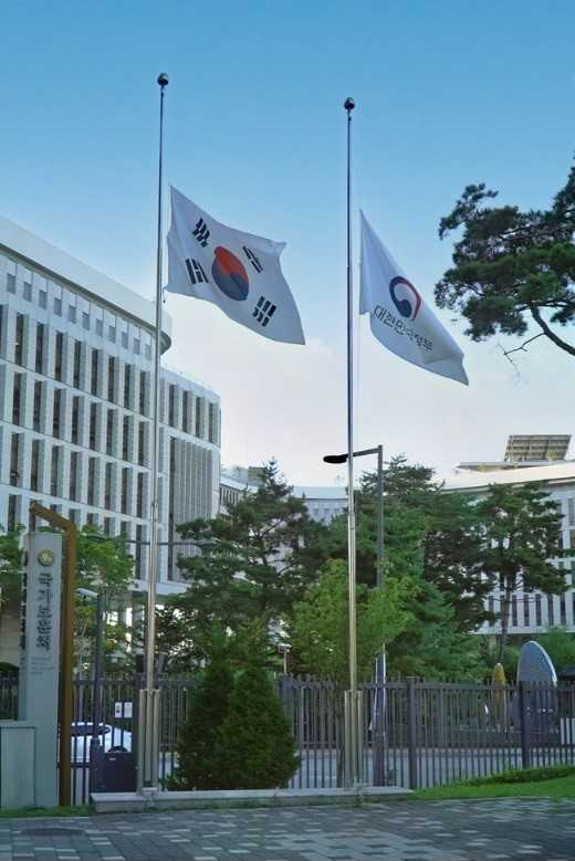 국가보훈처가 전북 김제 주택 화재 진압 구조작업 중 순직한 고 성공일 소방사에 대한 애도 및 예우를 위해 고인의 안장식이 거행되는 9일 세종 국가보훈처 본부와 소속 공공기관에 조기를 게양한다고 8일 밝혔다. 자료사진. [보훈처 제공]