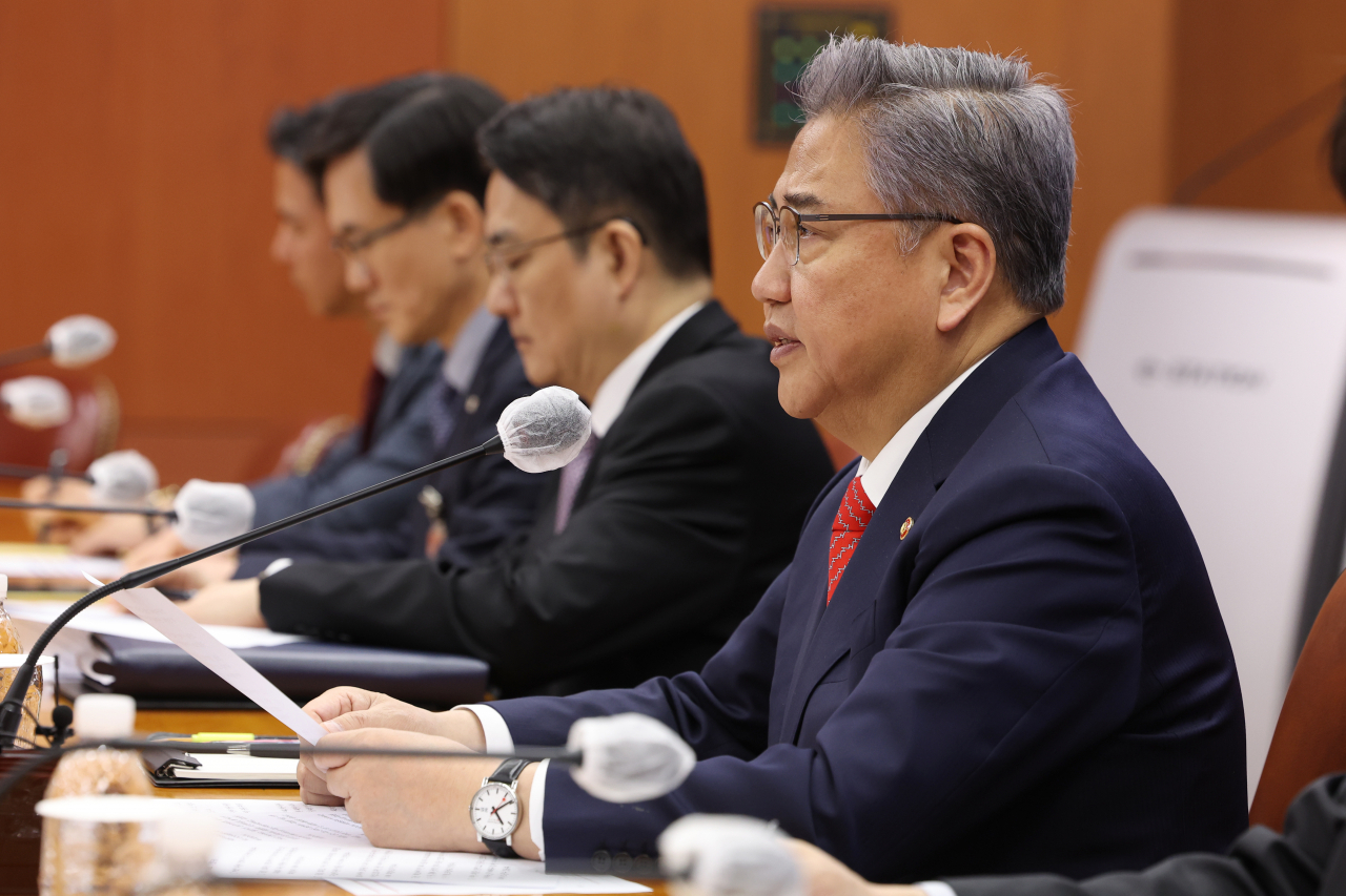 박진 외교부 장관이 8일 오전 서울 종로구 외교부 상황실에서 열린 튀르키예 지진 피해 지원 관련 제3차 민관합동 해외긴급구호 협의회에 참석해 발언하고 있다. [연합]