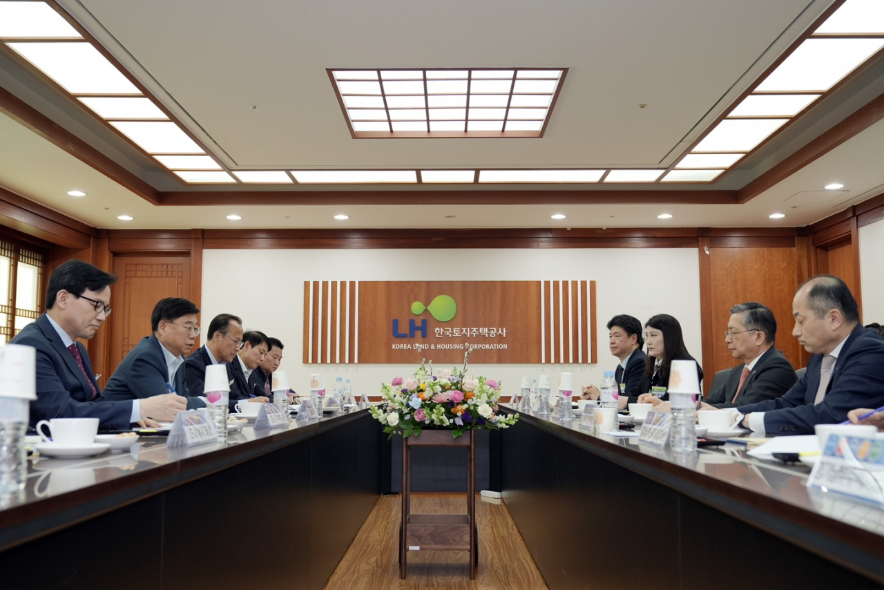 신상진 성남시장, 이한준 LH 사장 만나 “지역 현안 해결 위해 힘 모을 것”
