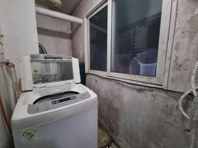 육군 현역 중위가 12일 공개한 간부 숙소 사진.[페이스북 커뮤니티 '육군훈련소 대신 전해드립니다' 캡처]