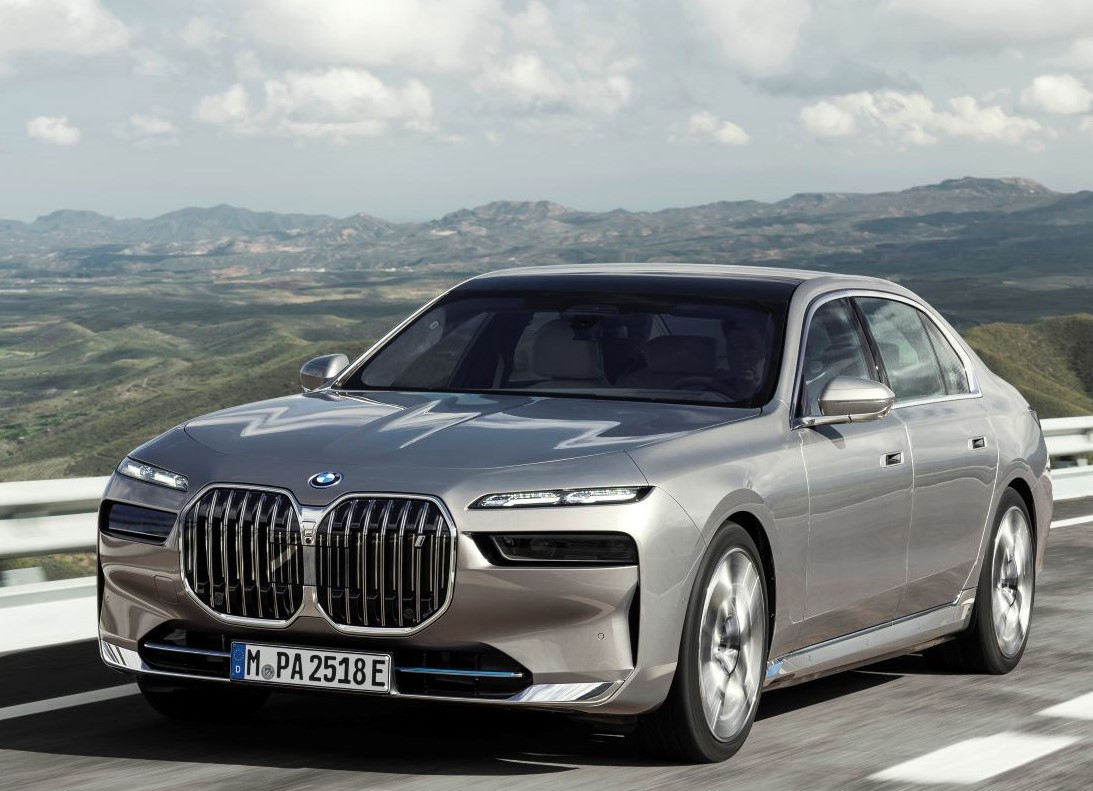 삼성SDI의 P5 배터리가 탑재된 BMW 순수전기 플래그십 세단 ‘뉴 i7’. [BMW코리아 제공]