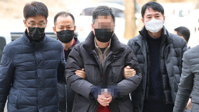 영장실질심사에 출석하는 '창원 간첩단 사건' 연루자 [연합]
