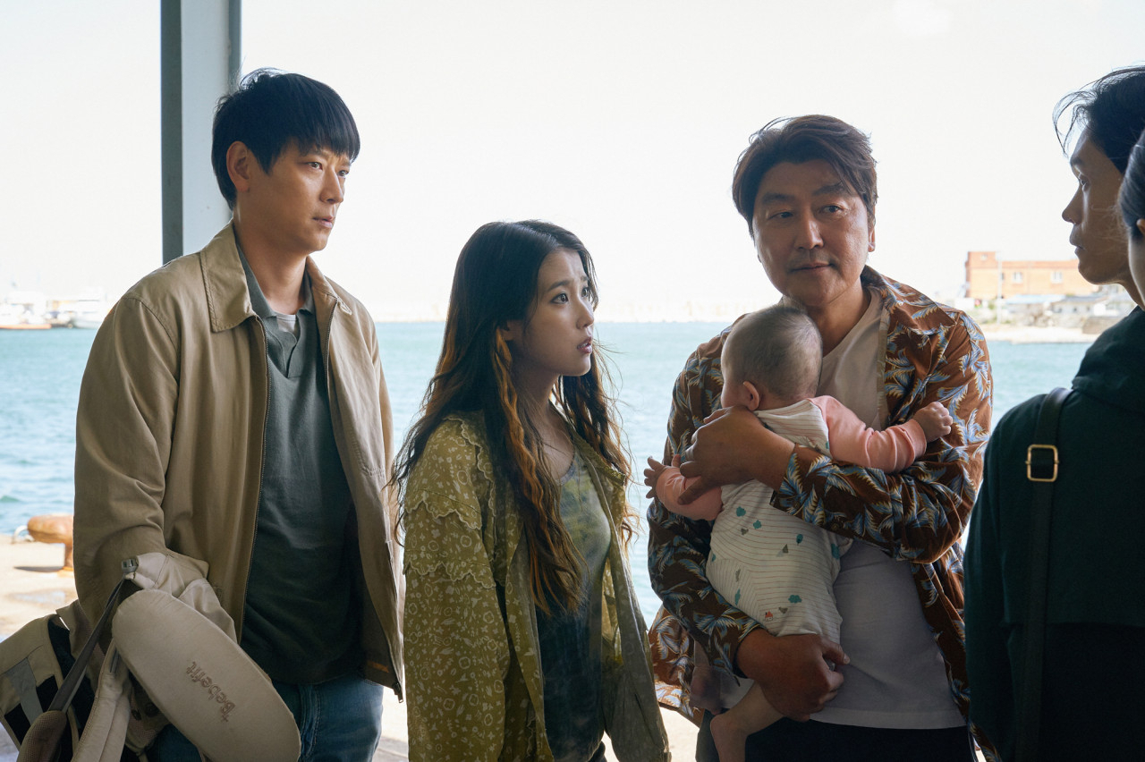 영화 '브로커' 한 장면
