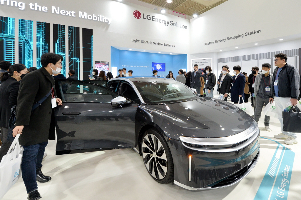 LG에너지솔루션 인터배터리 2023 참가부스의 모습. [LG에너지솔루션 제공]