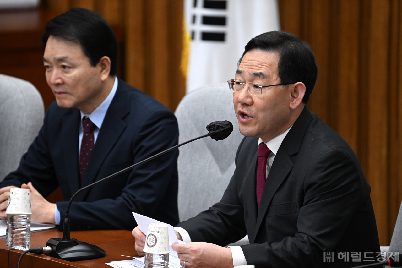 주호영 국민의힘 원내대표가 21일 서울 영등포구 여의도 국회에서 열린 원내대책회의에 참석해 발언하고 있다. 임세준 기자