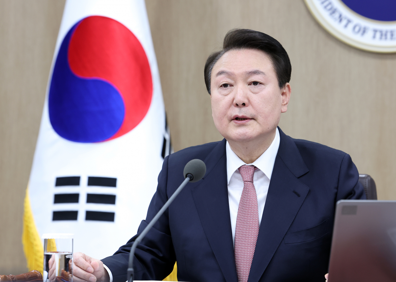 윤석열 대통령이 지난 21일 서울 용산 대통령실 청사에서 열린 국무회의에서 발언하고 있다. [연합]