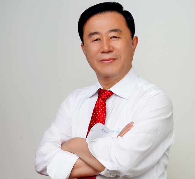 2030월드엑스포 부산 유치에 모든 힘을 보태고 있다는 이승우 부산시의회 기획재정위원회 부위원장. 그는 “부산시는 실사 기간에 부산이 엑스포를 개최하기에 최적의 도시라는 이미지를 심어주기 위해 만반의 준비를 하고 있다”며 현재의 분위기가 긍정적이라고 밝혔다.