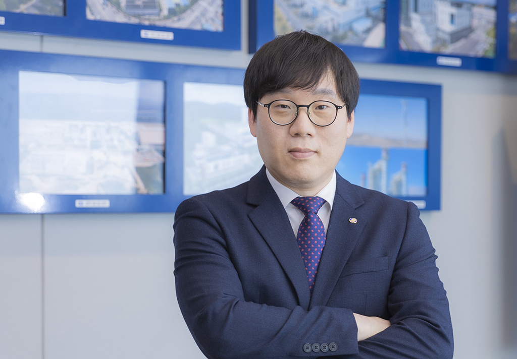 김명수 한국남부발전 상임감사위원. 그는 에너지 사업의 글로벌 스탠더드를 확립하고 사고를 예방하는 책임을 맡고 있다는 사명감이 자신의 감사 철학이라고 강조한다.