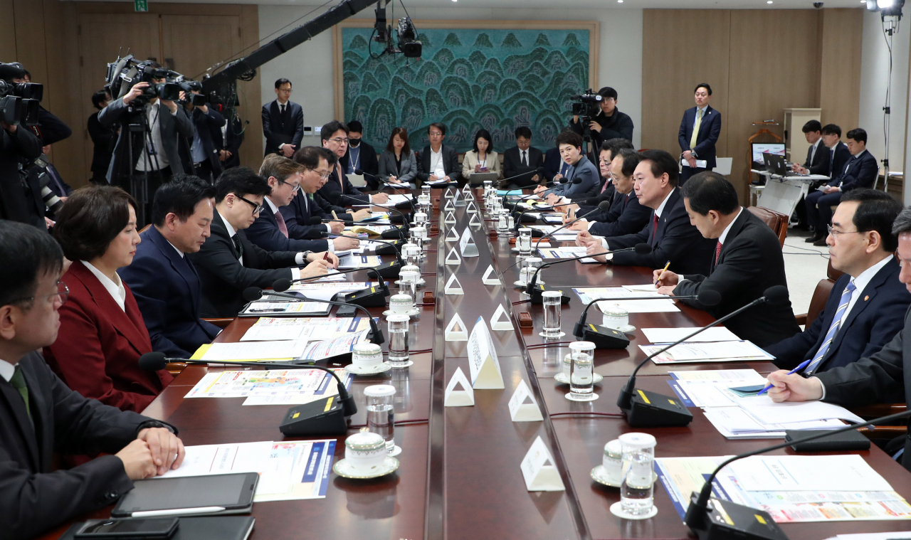 제15차 비상경제민생회의를 주재하는 윤석열 대통령. [연합]