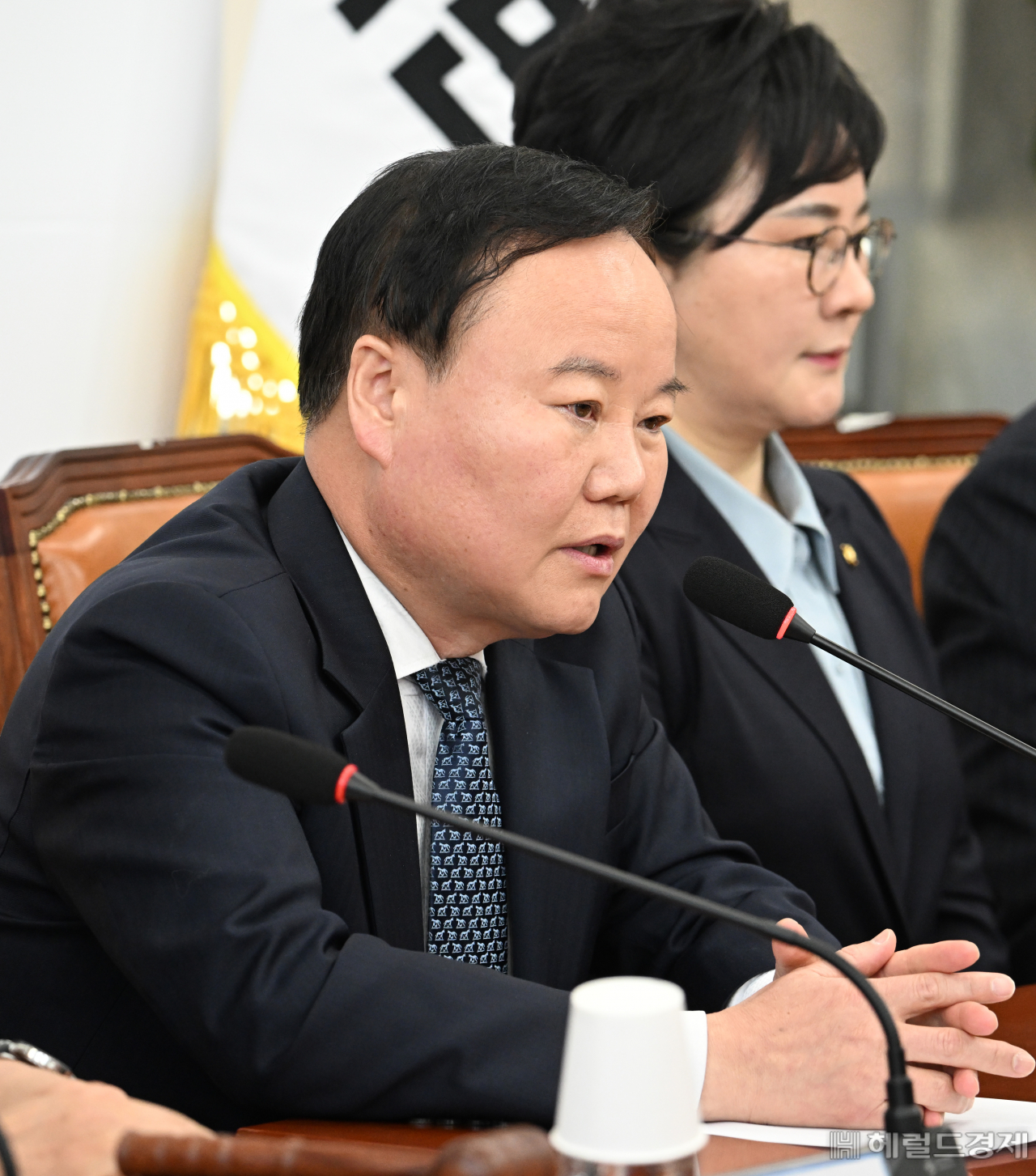 김재원 국민의힘 최고위원이 30일 서울 영등포구 여의도 국회의사당 본청에서 열린 국민의힘 최고위원회의에 참석해 발언 논란에 대해 공개사과 하고 있다. 임세준 기자