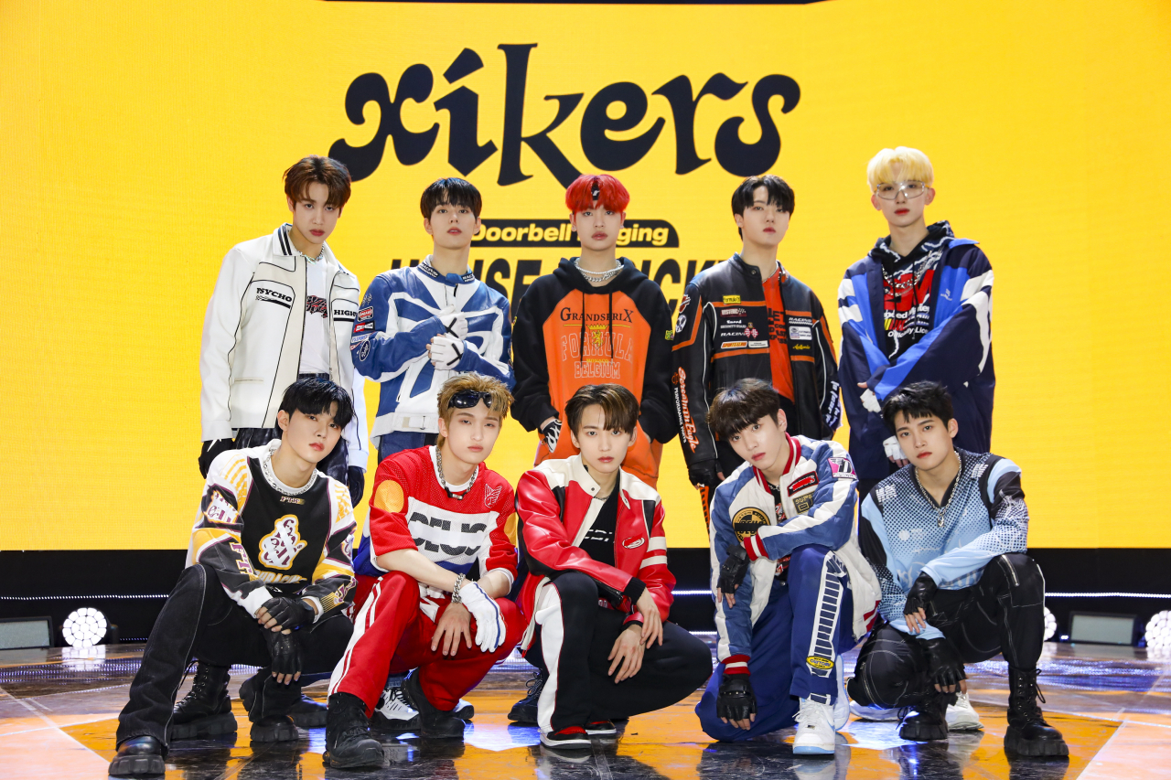 K-POP・アジア b'z showcase KPOP IN PUBLIC / SIDE CAM] xikers(싸이커스) - 'BREATHE