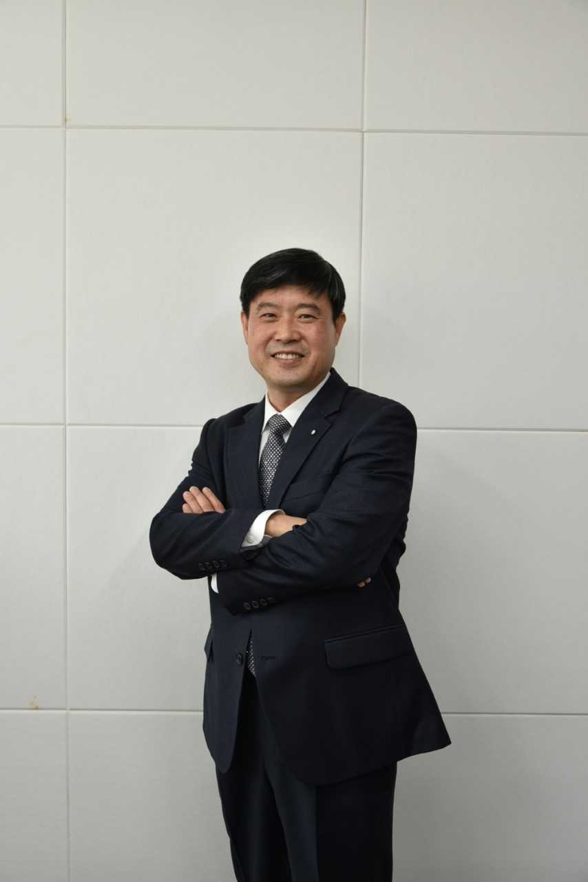 문성진 경영본부장