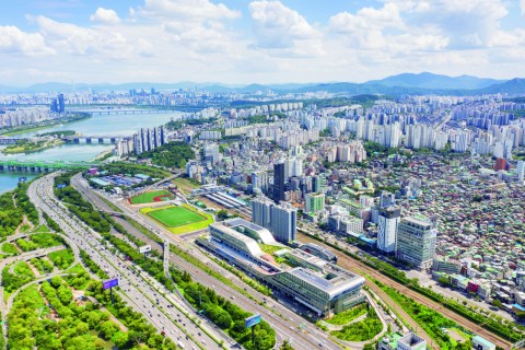 The rise and fall of Noryangjin, from nation's first railway station to lackluster hagwon hub