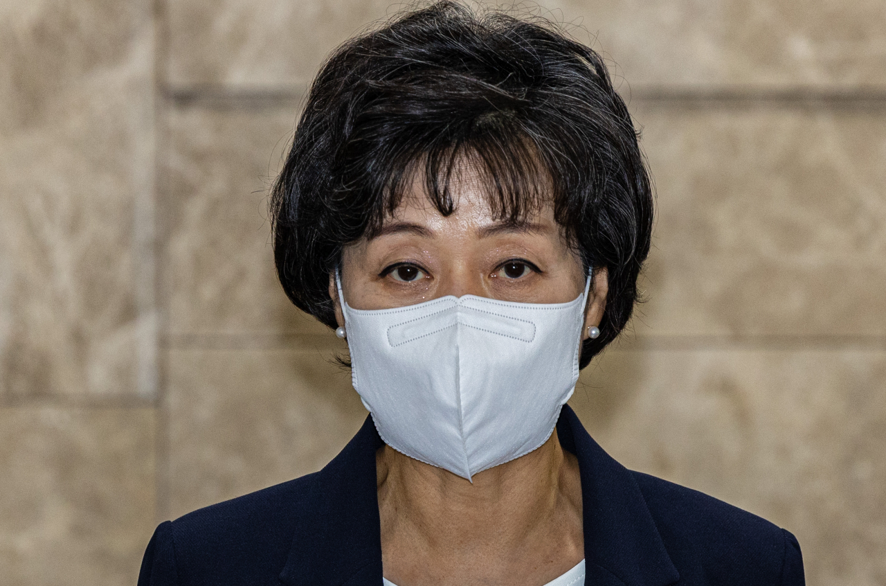지난해 8월 박순애 사회부총리 겸 교육부 장관이 기자회견을 통해 사퇴를 발표하고 있는 모습. [연합]