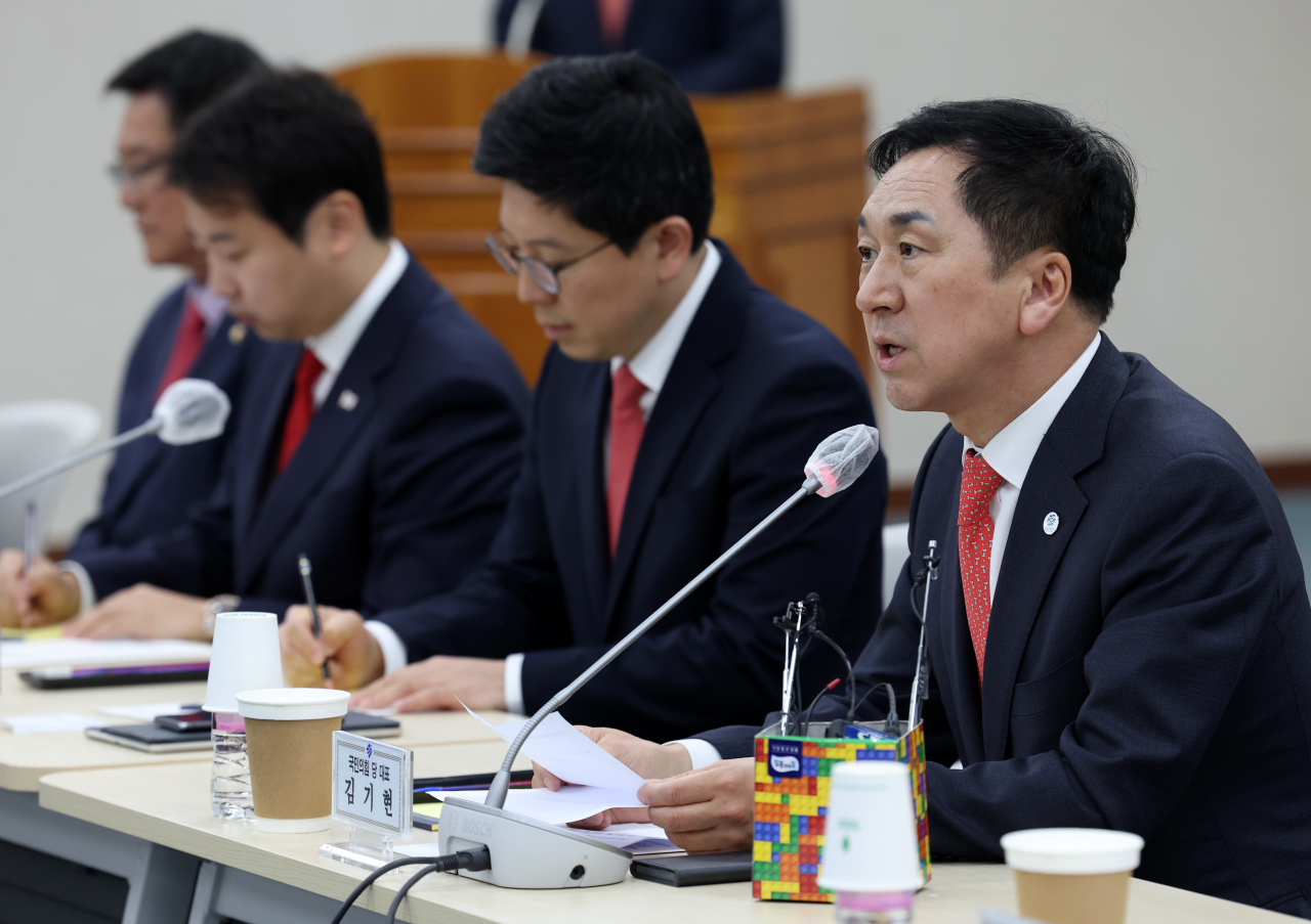 김기현 국민의힘 대표가 31일 오전 부산 연제구 부산시의회에서 열린 국민의힘·부산시 연석회의에서 발언하고 있다. [연합]