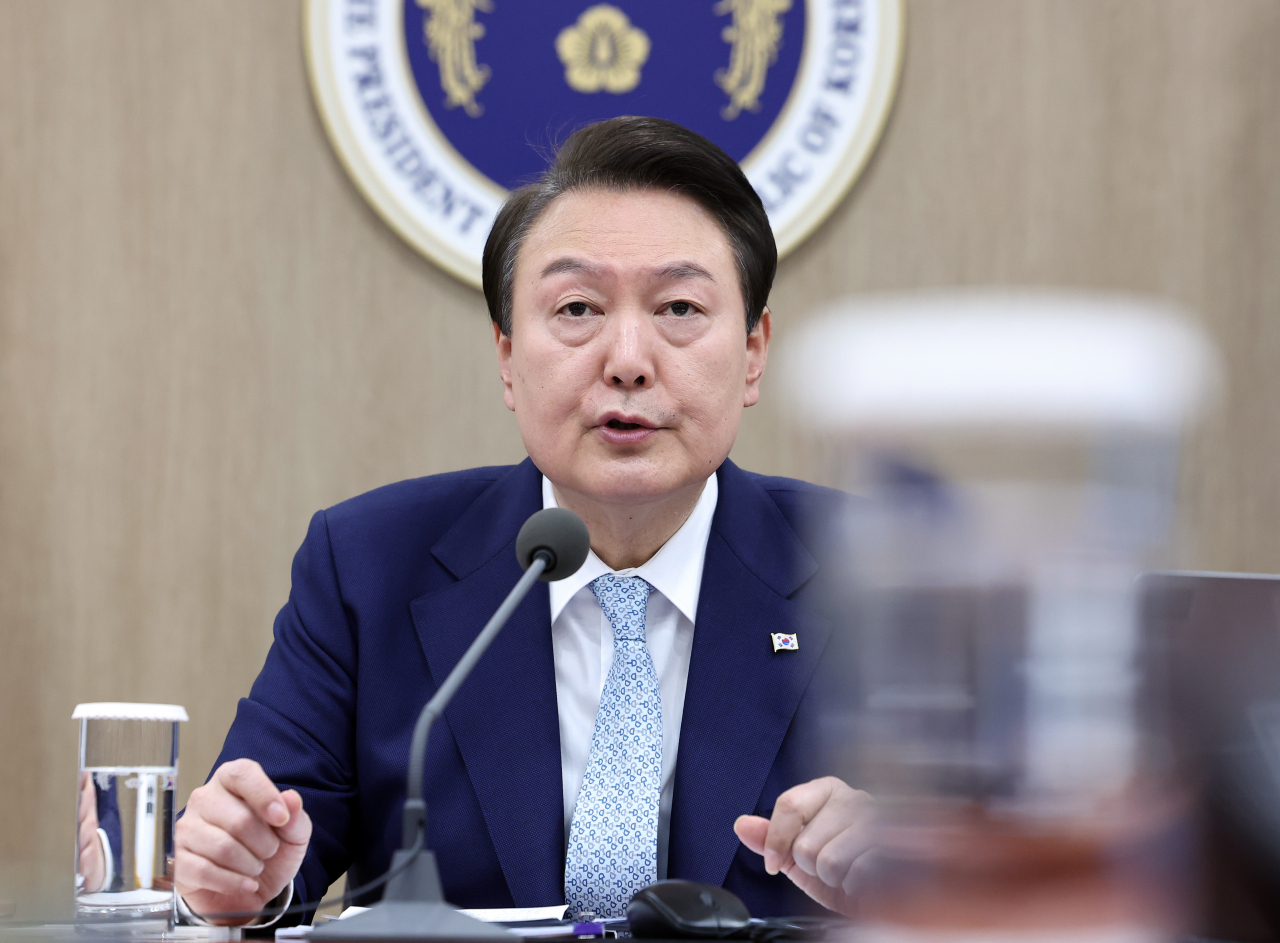 윤석열 대통령이 4일 서울 용산 대통령실 청사에서 열린 국무회의를 주재하고 있다. [연합]