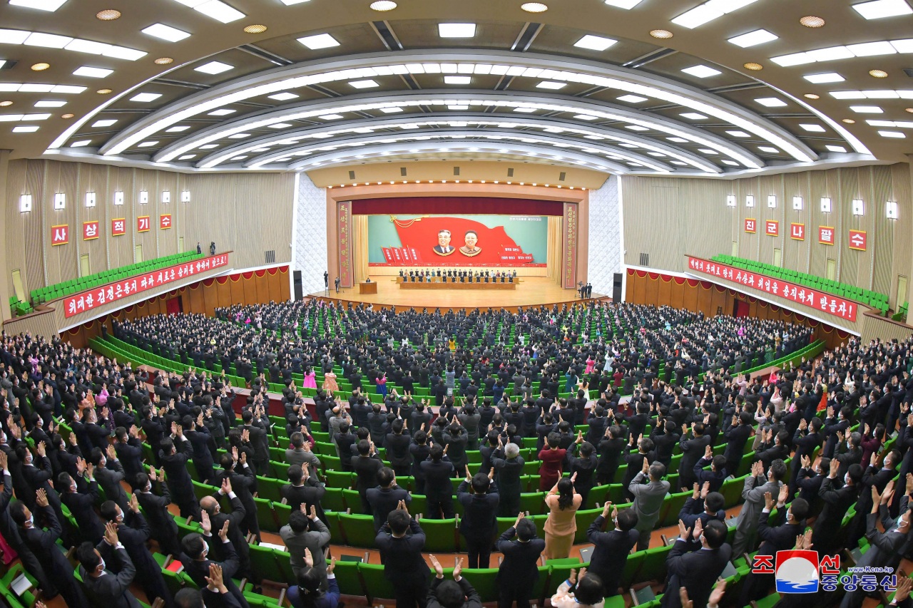 This photo, released by the North's official Korean Central News Agency on Wednesday, shows a conference of the Journalists Union of Korea in Pyongyang, held Monday and Tuesday for the first time in 22 years, where its members resolved to become "devoted spokespeople" for the ruling Workers' Party. (Yonhap)