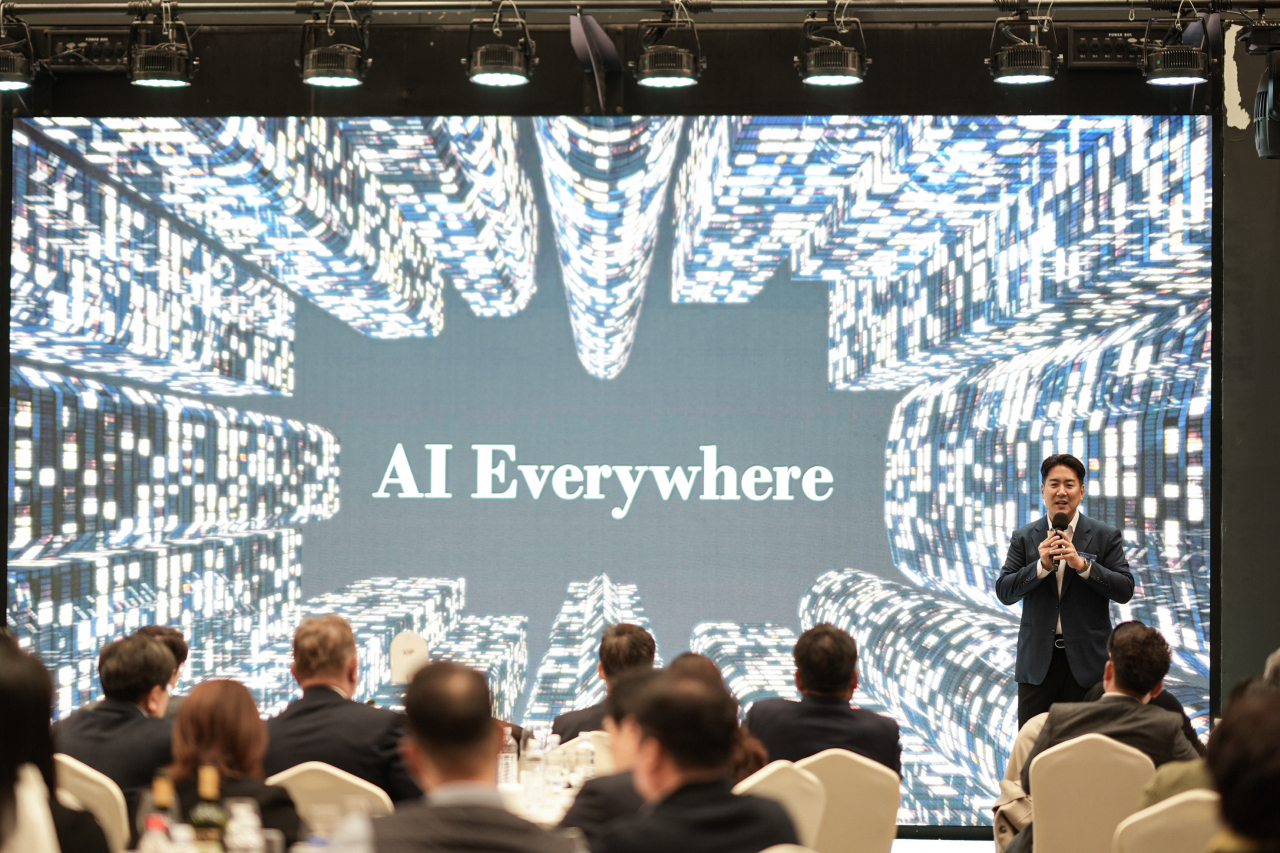 Chang Dong-seon, CEO of Curious Brain Lab, speaks during the seventh session of the Global Business Forum at the Ambassador Seoul hotel in Jung-gu, Seoul. on Wednesday. (Damdastudio)