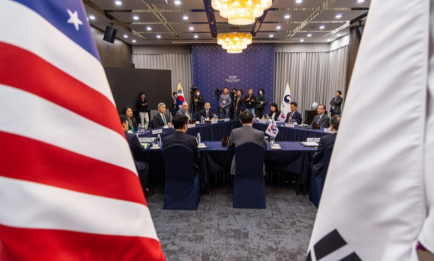 지난 7일 서울 종로구 외교부에서 한미일 북핵수석대표 협의를 하는 모습.[공동취재단]