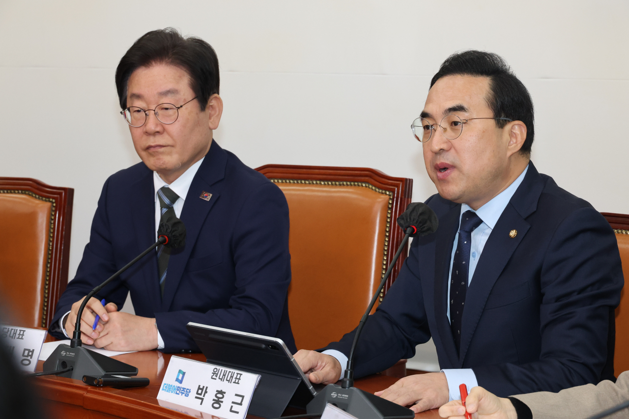 박홍근 더불어민주당 원내대표가 10일 국회에서 열린 최고위원회에서 발언하고 있다. [연합]