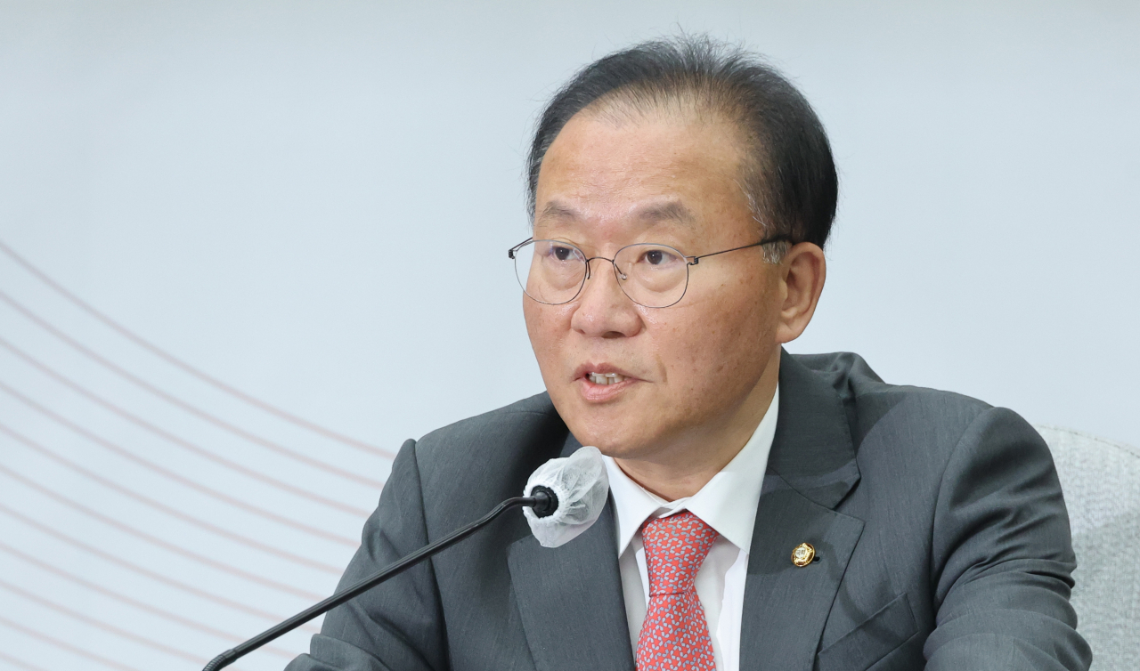 윤재옥 국민의힘 원내대표가 11일 오전 국회에서 열린 원내대책회의에서 발언하고 있다. [연합]
