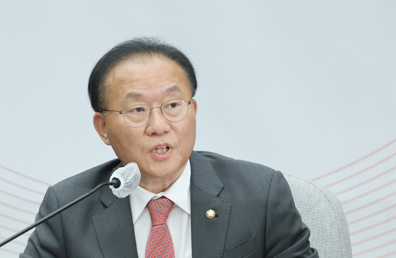국민의힘 윤재옥 원내대표가 11일 오전 국회에서 열린 원내대책회의에서 발언하고 있다. [연합]
