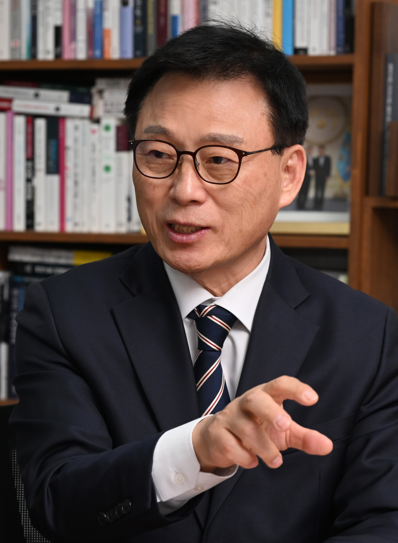 박광온 더불어민주당 원내대표 후보가 10일 서울 영등포구 여의도 국회의사당 의원회관에서 헤럴드경제와 인터뷰를 하고 있다. 임세준 기자