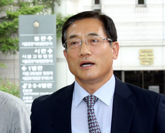 고 백남기 농민 사망사건과 관련해 지휘·감독을 소홀히 한 혐의로 기소된 구은수 전 서울지방경찰청[연합]