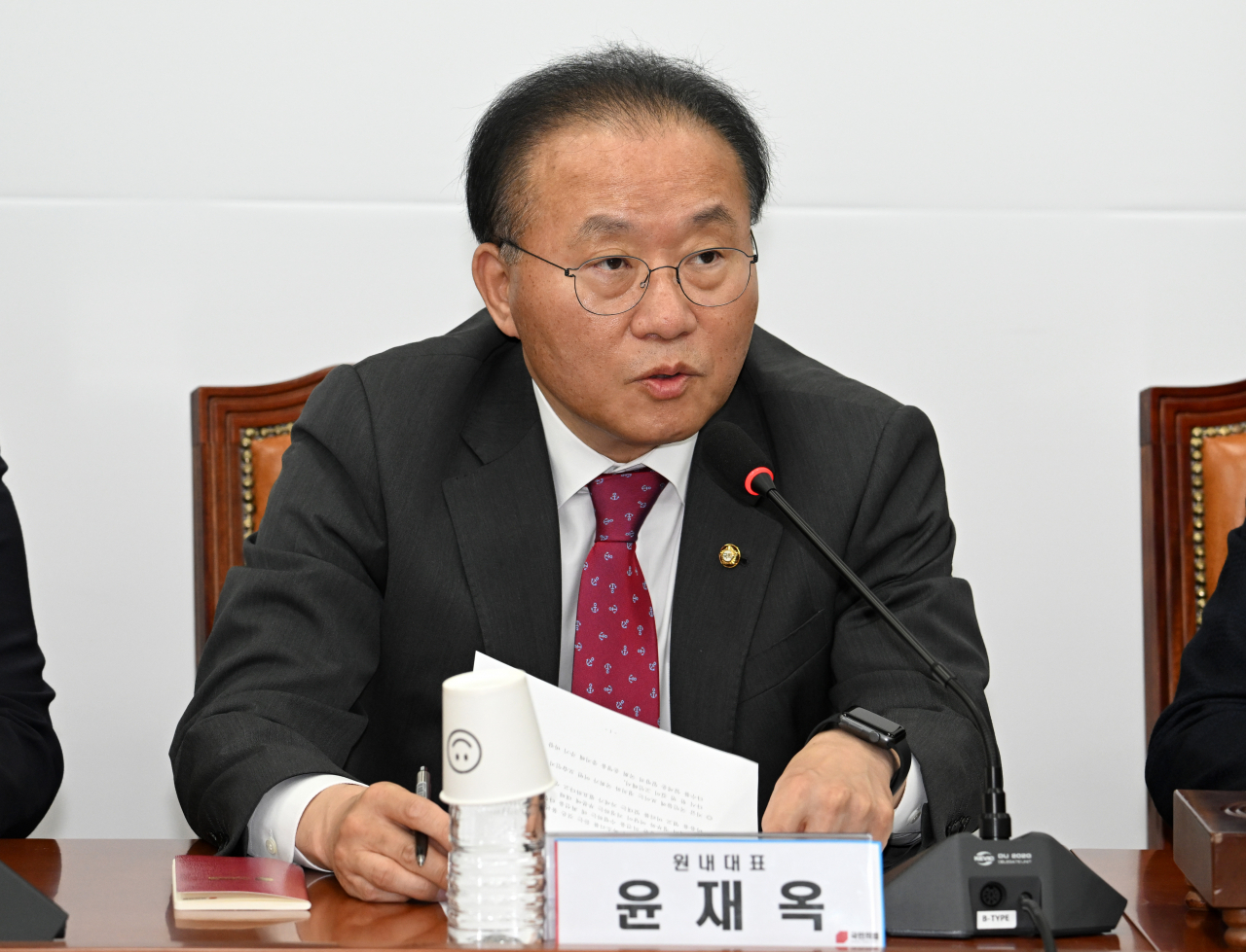 윤재옥 국민의힘 원내대표가 13일 서울 영등포구 여의도 국회의사당 본청에서 열린 국민의힘 최고위원회의에 참석해 발언하고 있다. 임세준 기자
