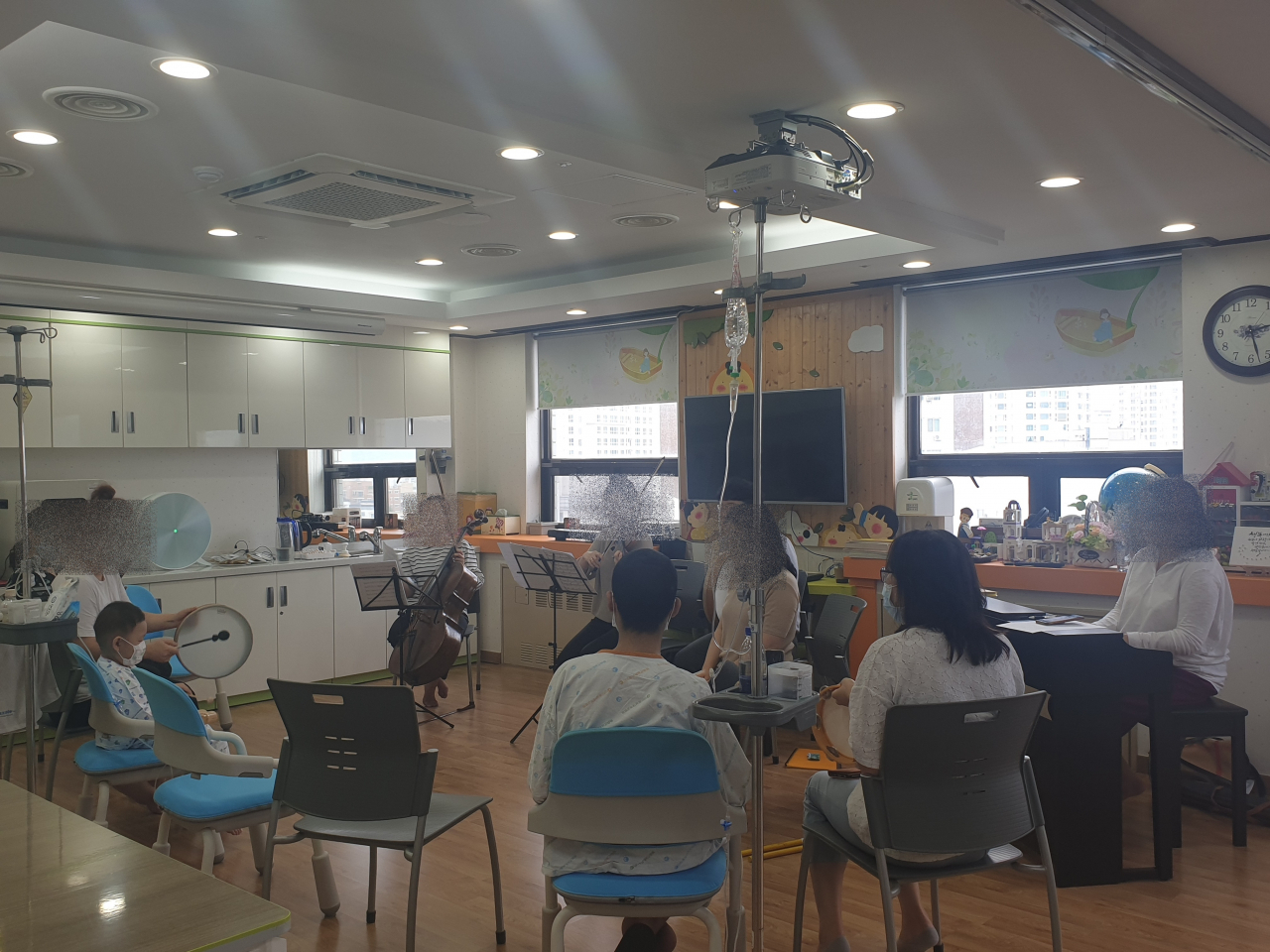 한 대학교병원 병원학교 음악수업 시간 [한국교육개발원 홈페이지 발췌]