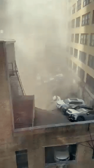 붕괴 주차장 옆 기숙사에서 촬영된 영상. [트위터]
