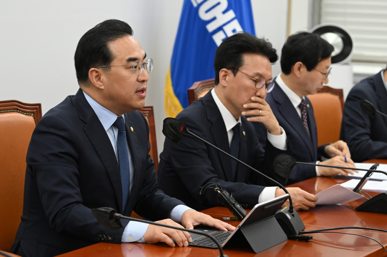 박홍근 더불어민주당 원내대표가 20일 서울 영등포구 여의도 국회의사당 본청에서 열린 더불어민주당 정책조정회의에 참석해 발언하고 있다. 임세준 기자