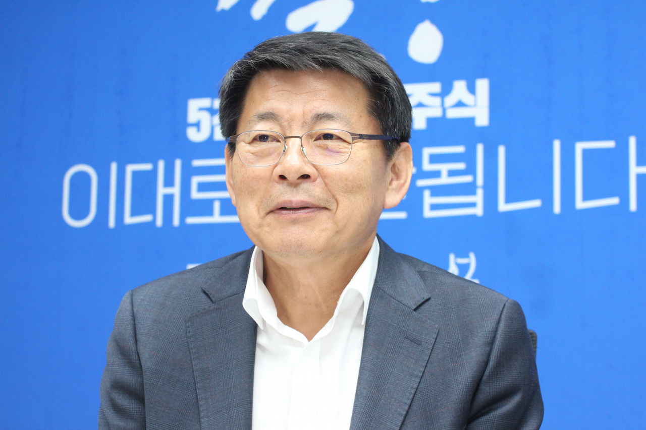 국회 농림축산식품해양수산위원회에서 활약 중인 서삼석 의원이 “서민과 소수약자, 농수축산인들의 이익을 대변하는 작은 심부름꾼이 되겠다는 약속을 지키겠다”고 말했다.