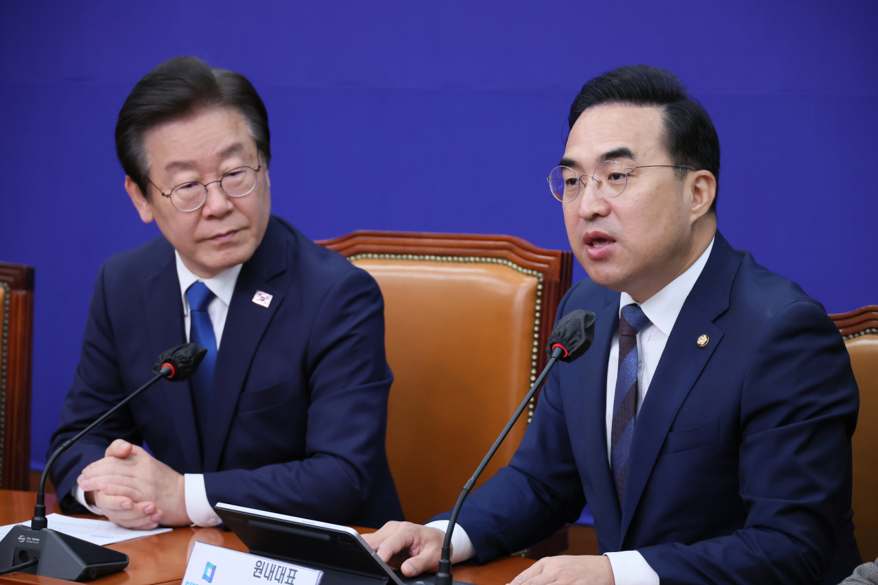 박홍근 더불어민주당 원내대표가 26일 오전 국회에서 열린 최고위원회의에서 발언하고 있다. [연합]