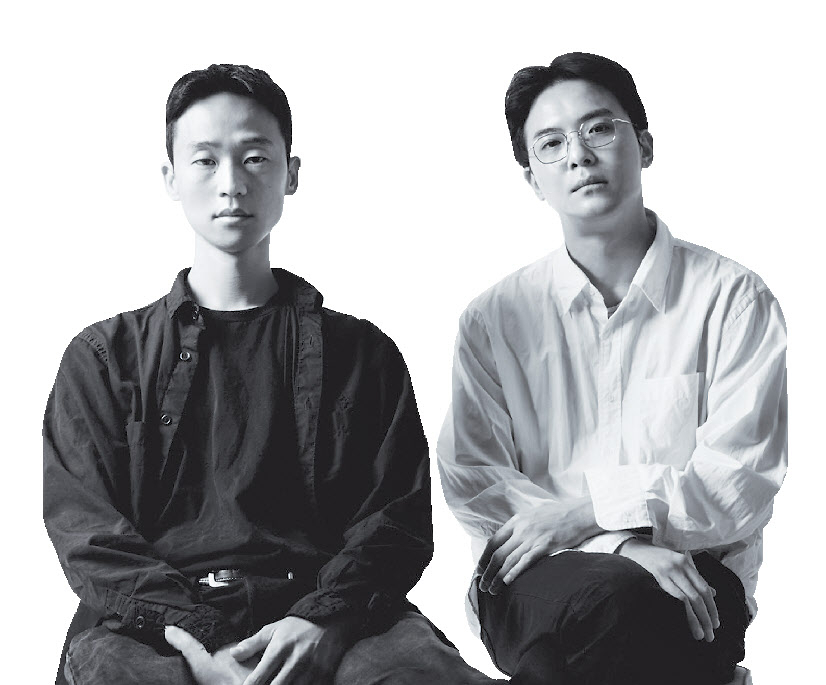 패션브랜드 강혁을 전개하는 손상락(왼쪽)과 최강혁 디자이너 [파운드리 서울 제공]