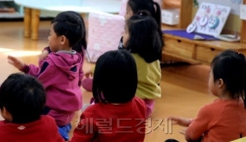 1인당 GDP 대비 자녀 양육비는 한국이 7.8배, 중국이 6.9배에 이르러 세계 1, 2위 수준으로 높다.