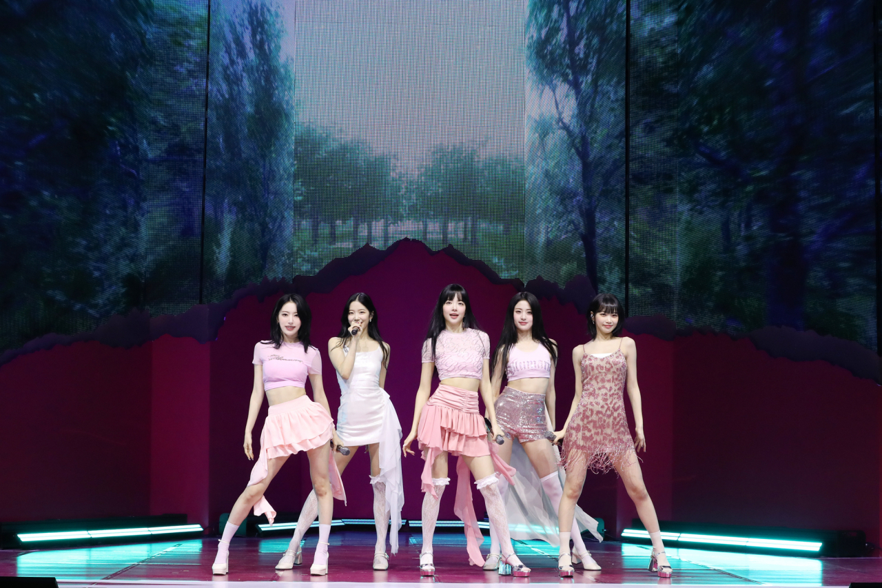 르세라핌 [쏘스뮤직]