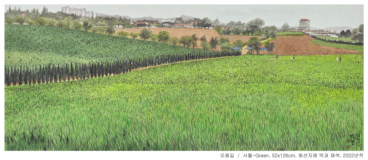 오용길, 사월 - Green, 52x126cm, 화선지에 먹과 채색, 2022 [청작화랑 제공]