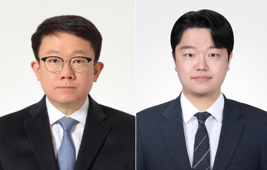 이번 연구를 수행한 김용철(왼쪽) 교수와 정재훈 학생.[지스트 제공]