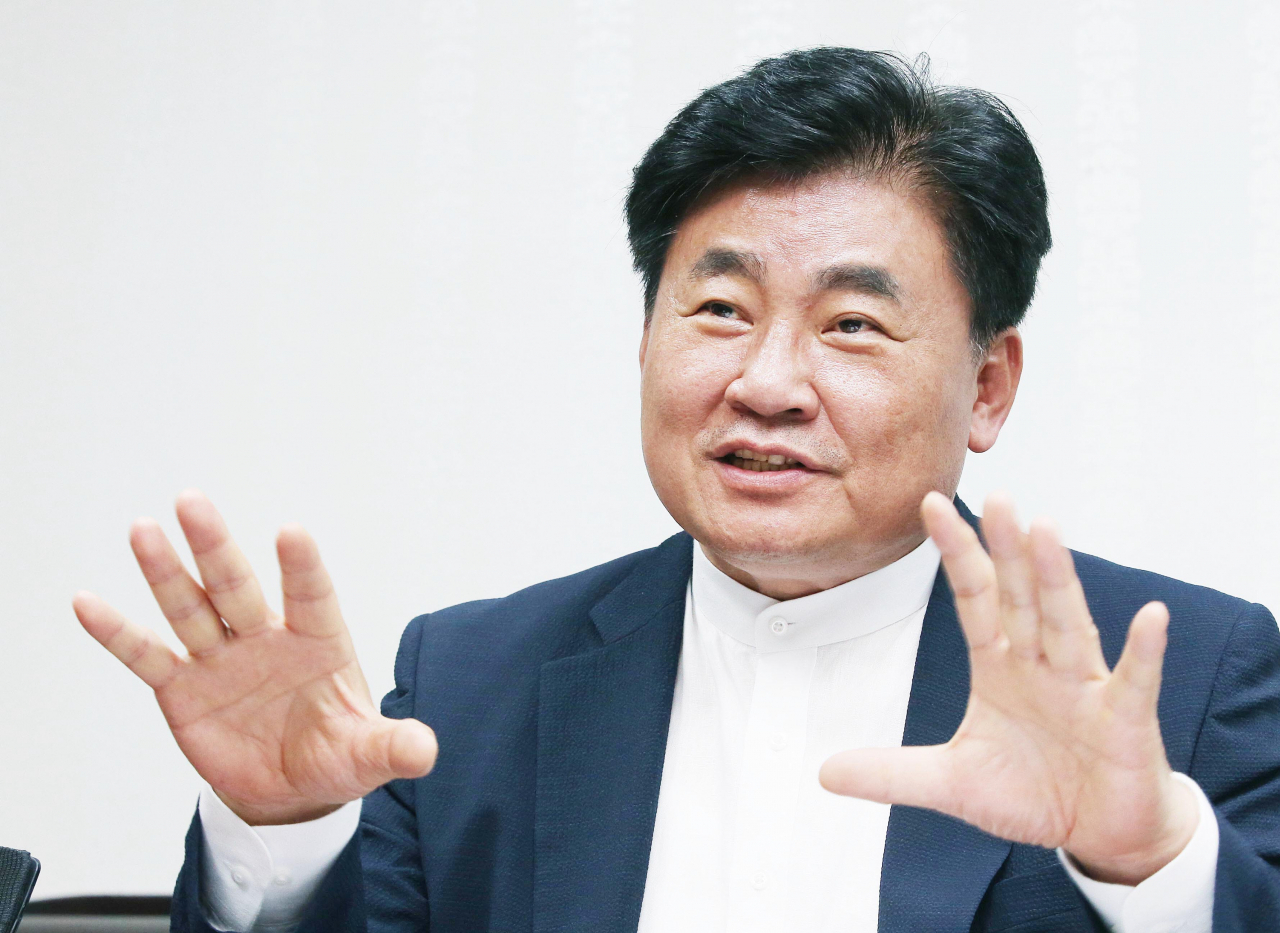 소병훈 국회 농림축산식품해양수산위원장(더불어민주당, 경기 광주시갑). 그는 과거 최대 쌀 생산국이었다가 지금은 최대 쌀 수입국으로 전락한 필리핀의 사례를 반면교사로 삼아야 한다고 말했다.