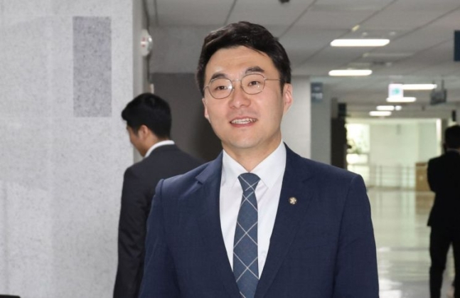 '60억원 코인' 의혹을 받고 있는 김남국 더불어민주당 의원 [연합]
