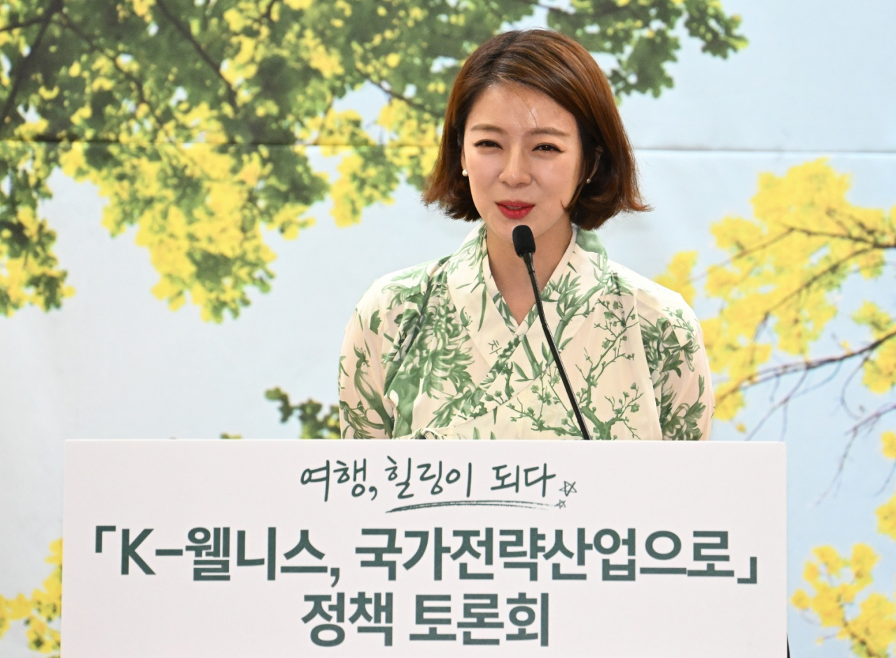 배현진 의원실과 헤럴드경제·코리아헤럴드가 공동주최한 ‘K웰니스, 국가전략산업으로’ 정책토론회에 참석한 배현진 의원이 개회사를 하고 있다. 배 의원은 자신이 발의한 K웰니스산업 육성법을 소개하면서 지금부터라도 세계 웰니스 시장을 선도하려는 노력을 해야 한다고 강조했다. 사진=임세준 기자/jun@heraldcorp.com