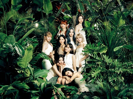 (Credit: JYP Entertainment)
