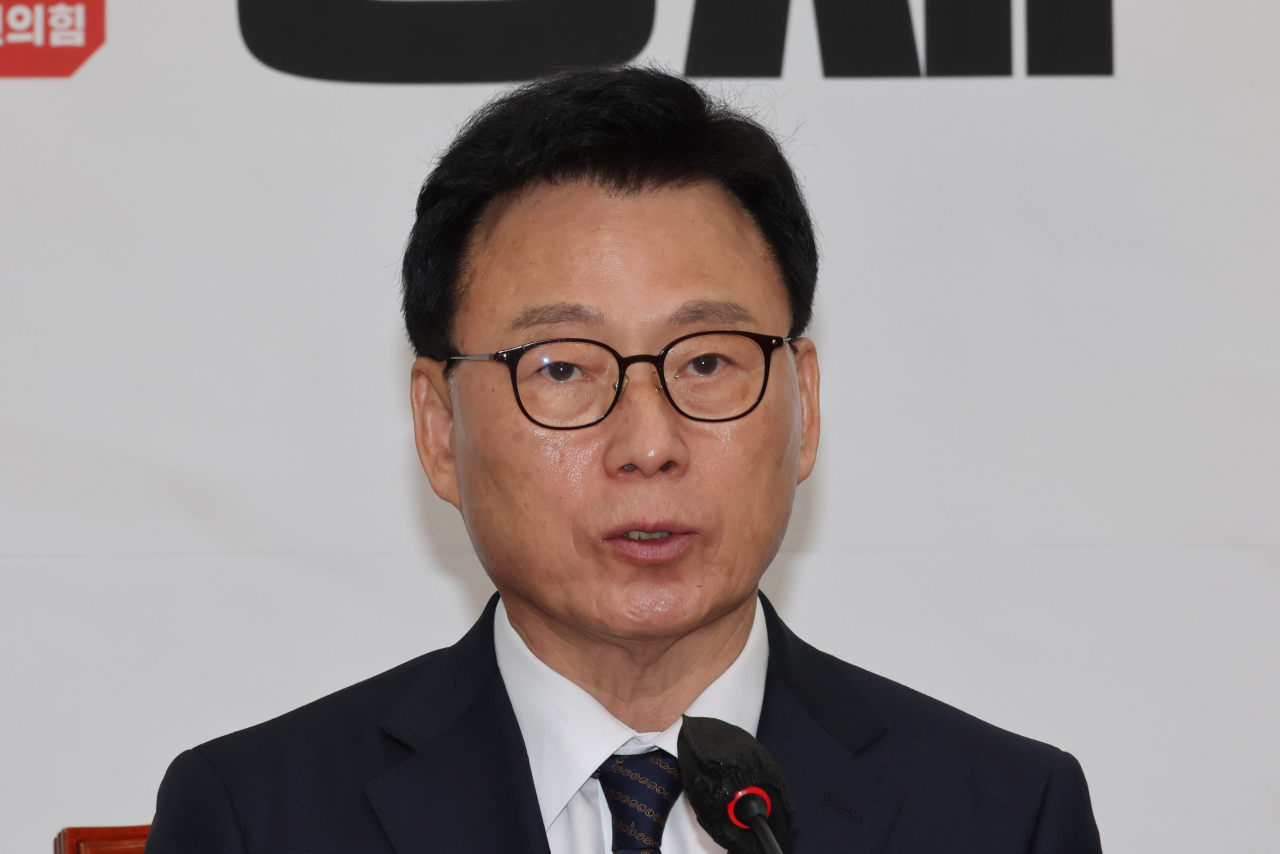 더불어민주당 박광온 원내대표가 12일 오전 서울 여의도 국회에서 열린 최고위원회의에서 발언하고 있다. [연합]