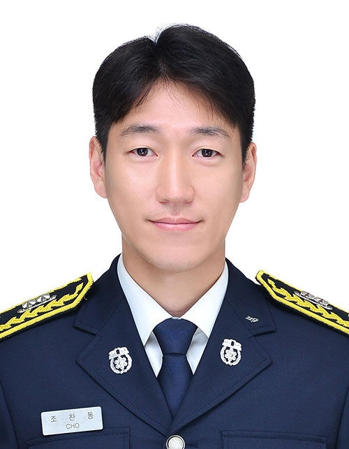 화재 진압을 적극 도운 조찬동 소방사. [인천 송도소방서]