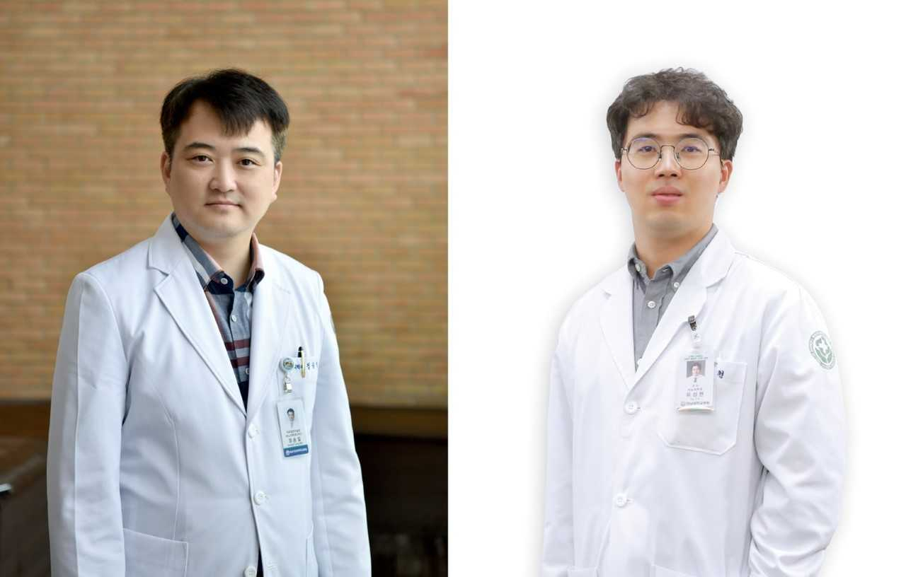 (왼쪽부터)화순전남대병원 비뇨의학과 정승일 교수와 전남대병원 비뇨의학과 유성현 교수 사진.