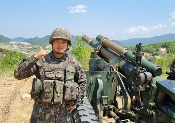 연합·합동 화력격멸훈련에 참가하기 위해 전역을 한 달여 미룬 28사단 방패대대 김용호 병장. [국방일보 캡처]