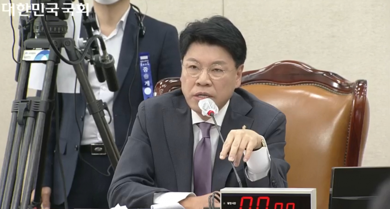 장제원 국회 행정안전위원회 위원장이 16일 오전 국회 본청에서 전체회의를 열고 발언하고 있다. [국회]