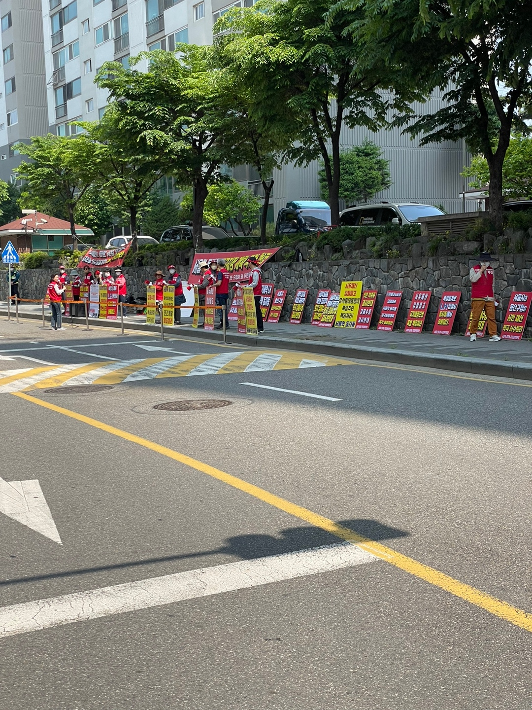 “아이가 자다 깜짝 놀라 깼어요” 평화롭던 동작구 아파트에 무슨일이 [부동산360]